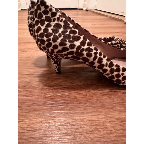 Vince Camuto Animal Print Cow Hair Kitten Heel Pointed Toe Pump 7 - Picture 6 of 9